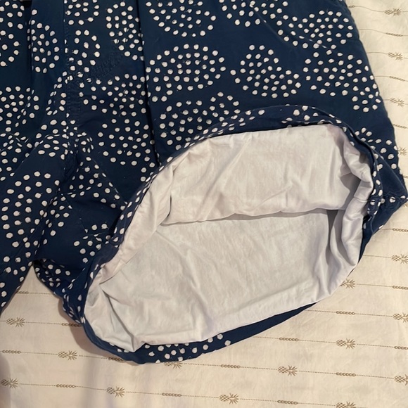 Men’s J Crew Dock Shorts - Picture 3 of 8